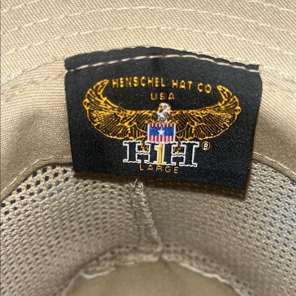 Henschel Cream Wide-Brimmed Outdoor Hat with Chin Strap - Picture 5 of 5